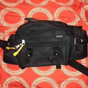 Everest fanny pack